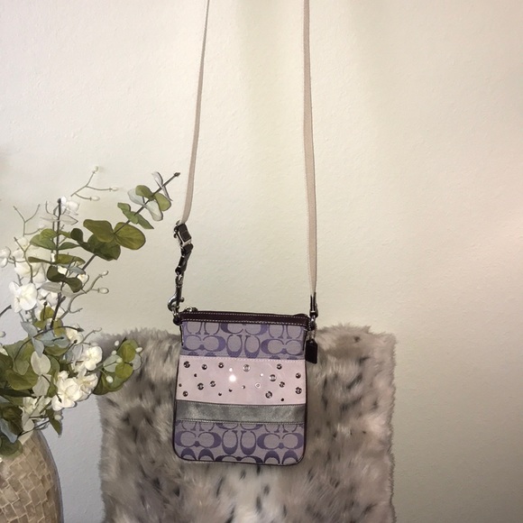 COACH MATCHING CROSSBODY BAG AND WRISTLET - Picture 5 of 13